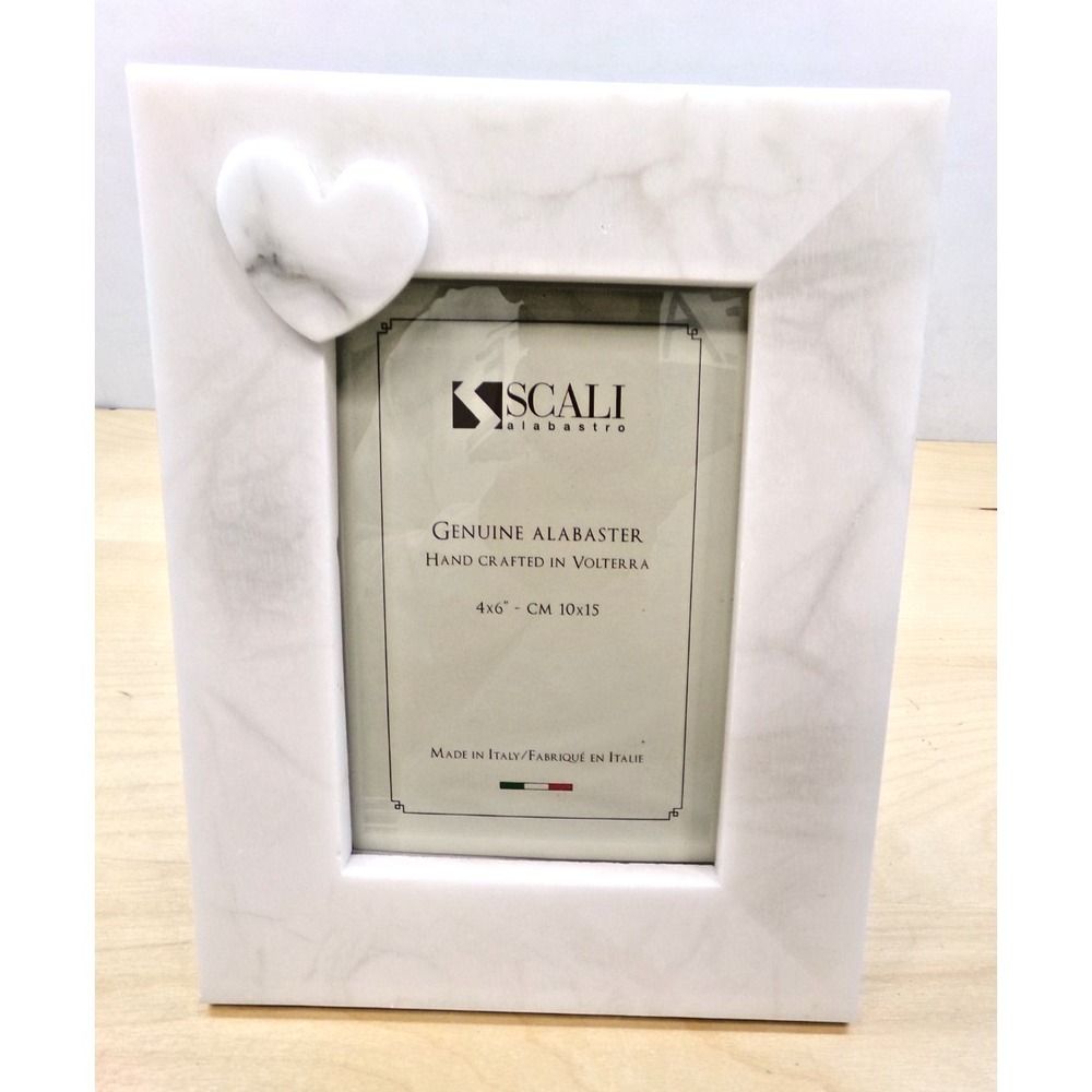 Scali Genuine Alabaster Picture‎ Frame 4 x 6 with Heart Hand Crafted in Volterra